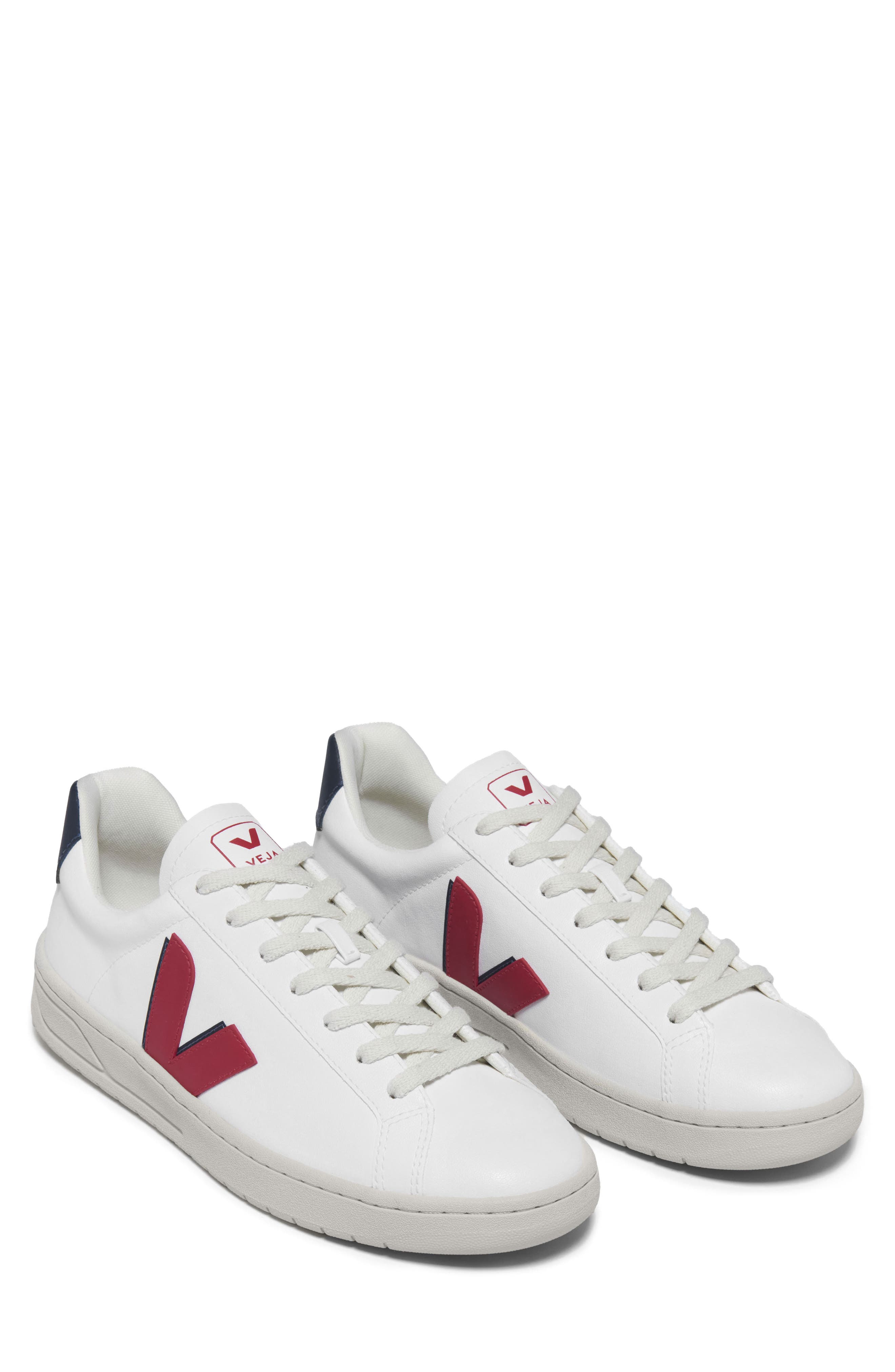 Veja Urca CWL Sneaker, Main, color, 