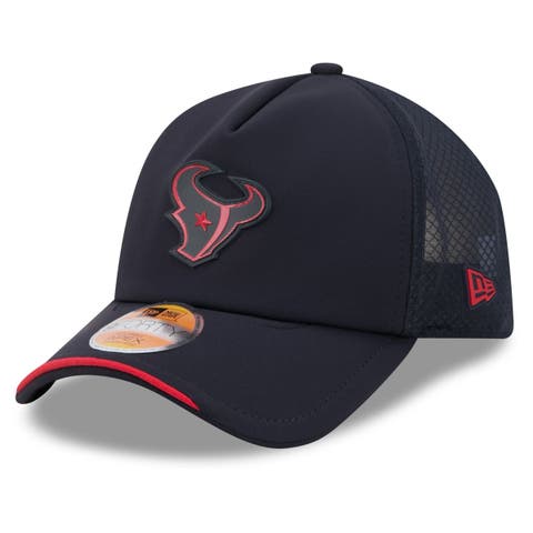 Men's New Era Navy Houston Texans 2026 Sideline Apex 9FORTY Adjustable Trucker Hat