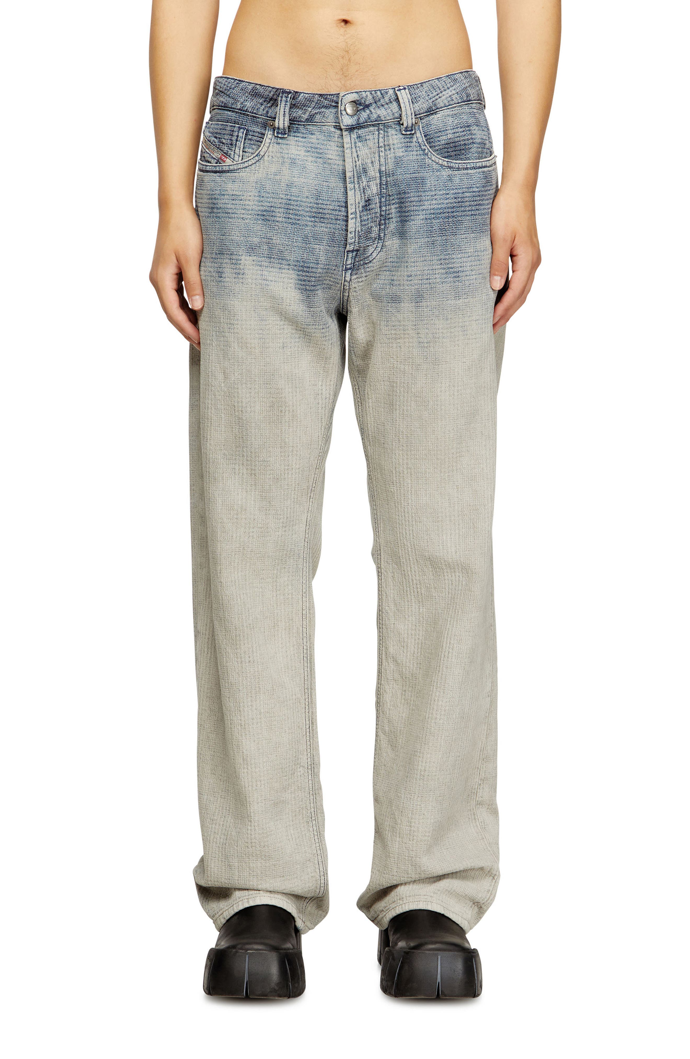 19080 D-Eeper Relaxed Straight Leg Jeans