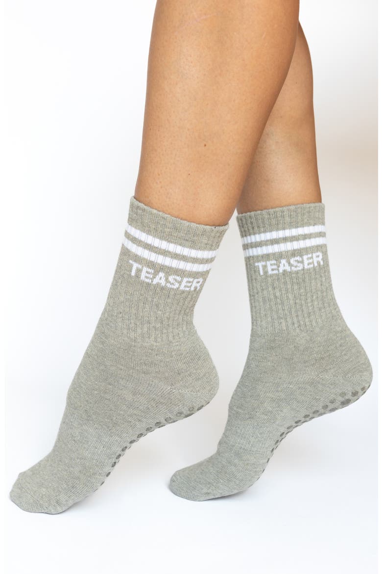 Assorted 2-Pack Teaser Nonslip Grip Crew Socks, Alternate, color, BABY BLUE/ HEATHER GREY