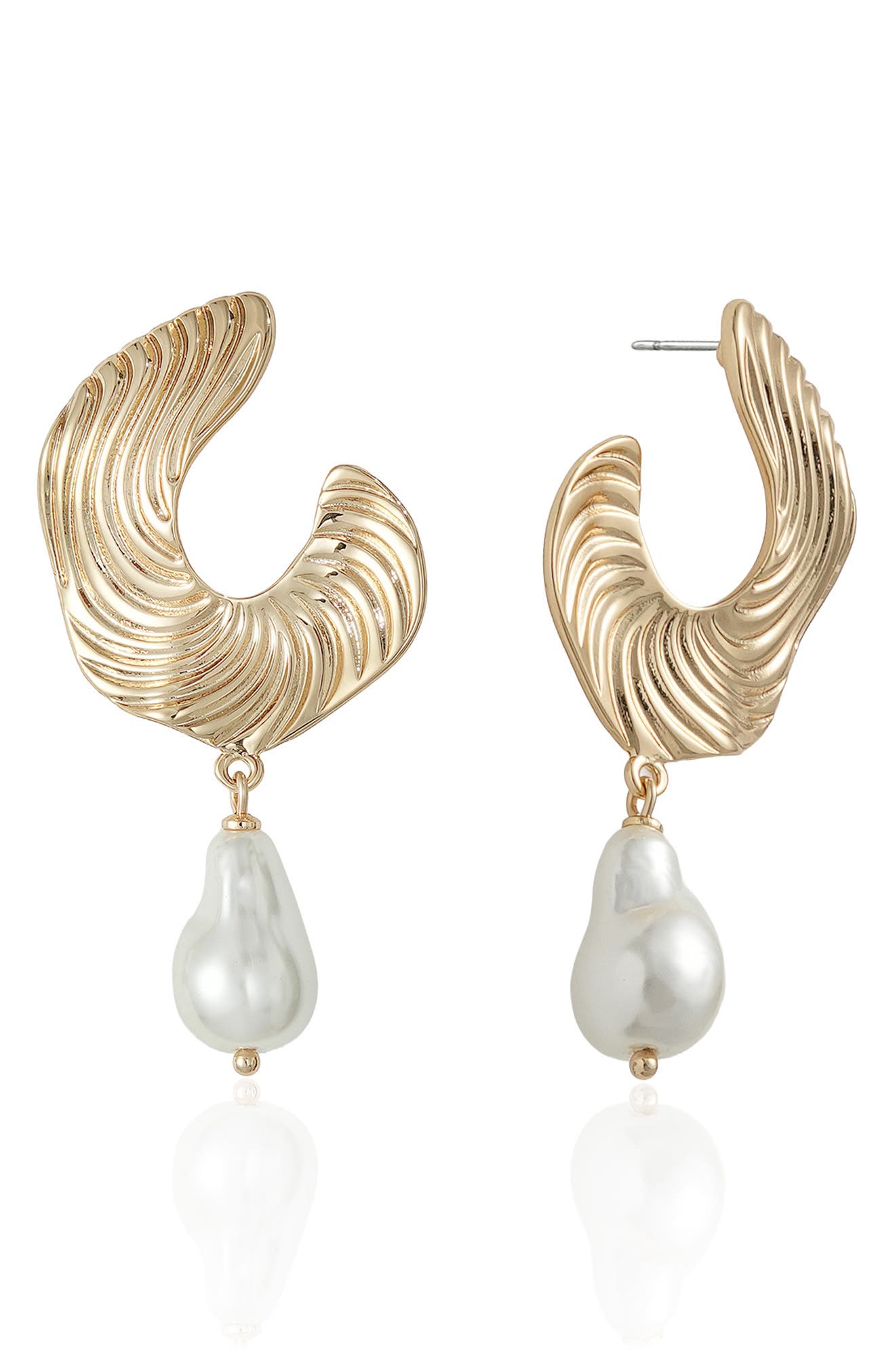 Textured Imitation Pearl Drop Earrings