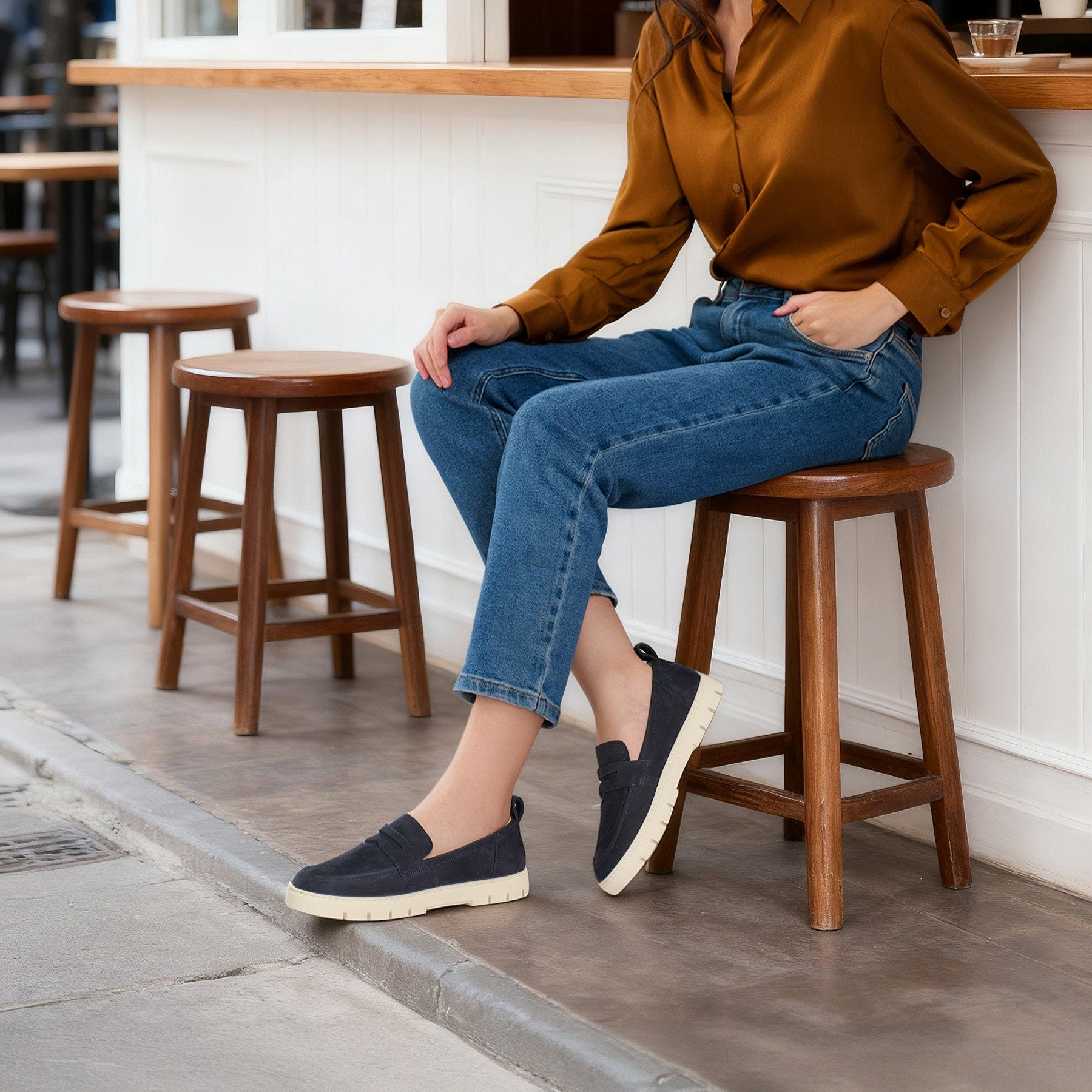 Roam Loafer, Alternate, color, Navy Nubuck - Regular