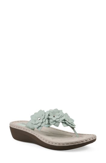 Cliffs By White Mountain Content Wedge Sandal In Mint Smooth