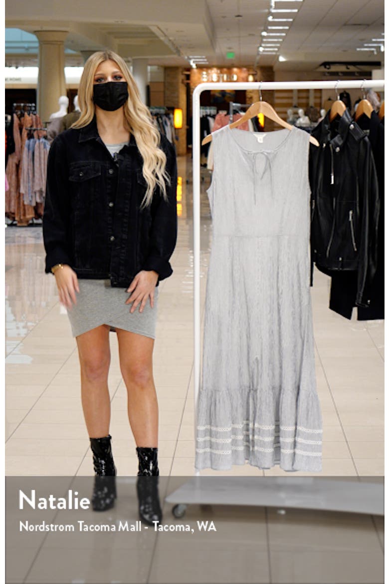 Sleeveless Tiered Dress video
