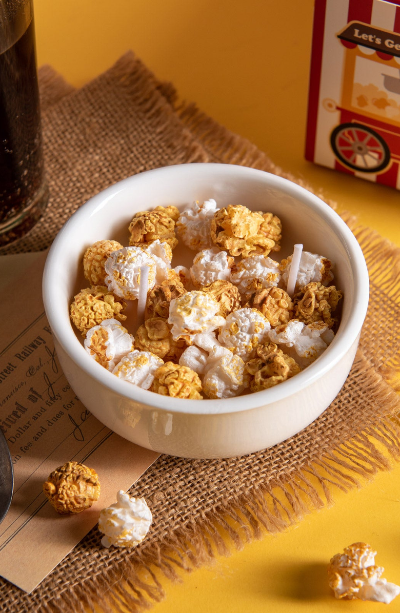 Southlake gifts Popcorn Aromatherapy Scented Candle, Alternate, color, Buttery Yellow Popcorn