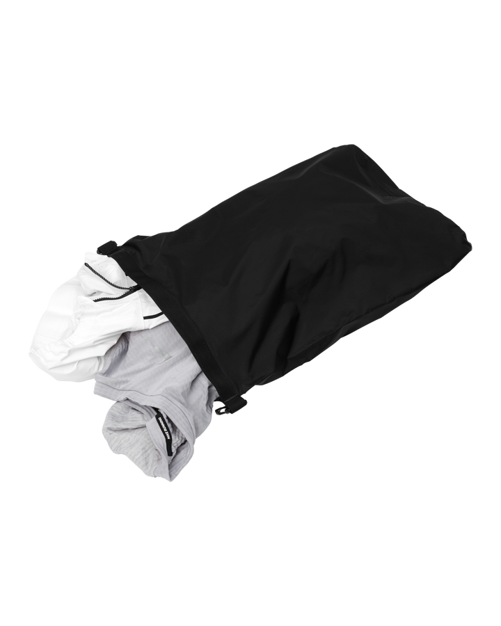 D_b_ Essential Drybag, Alternate, color, Black Out