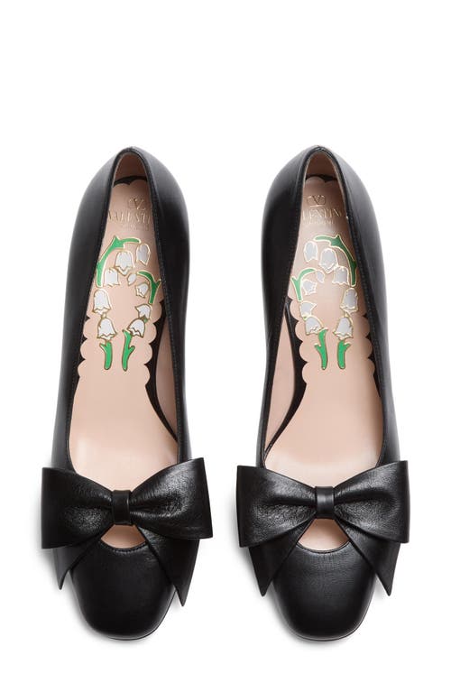 Shop Valentino Garavani Bowow Pump In Black