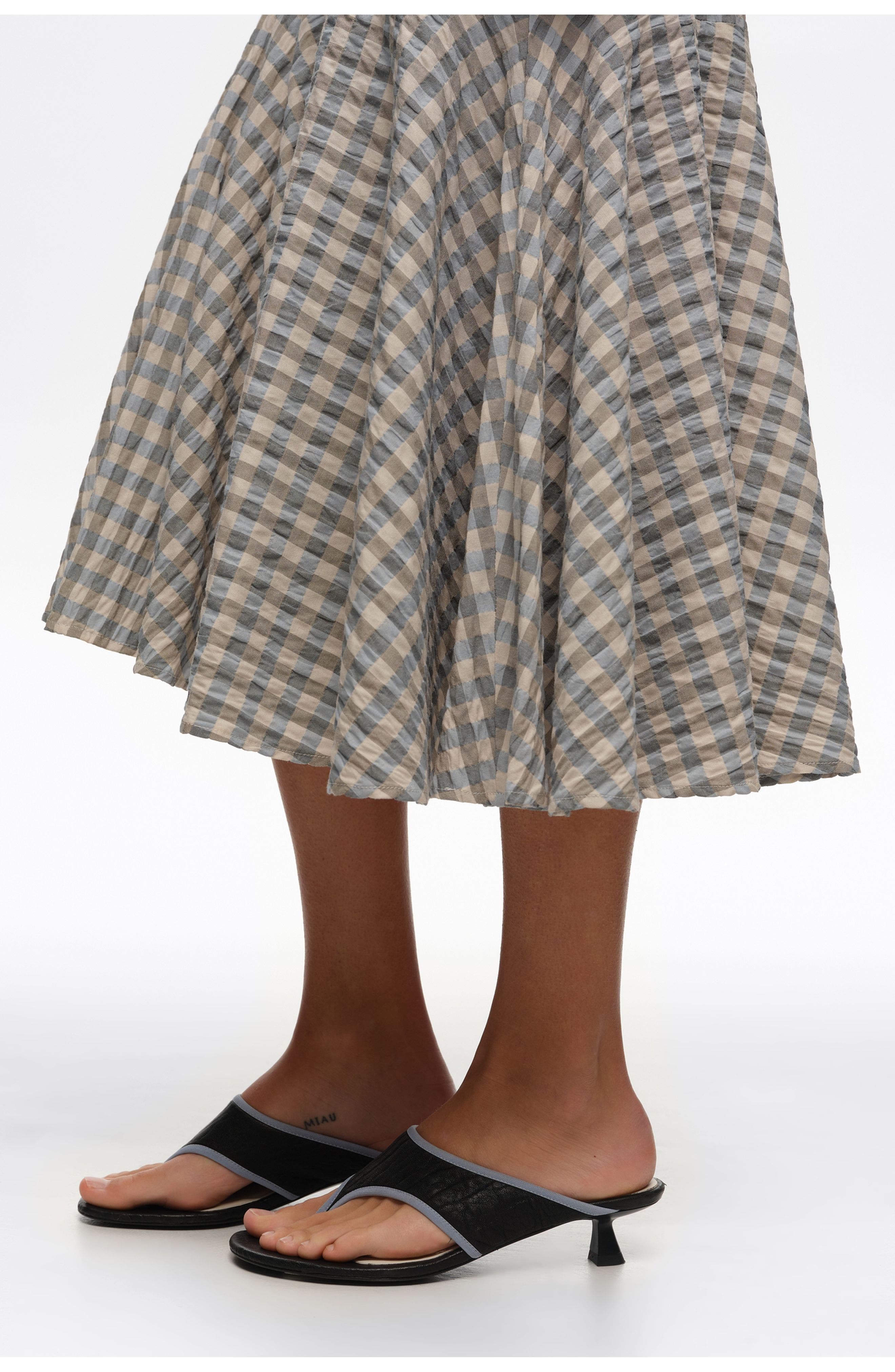 Bimba y Lola Heeled sandal in leather, Alternate, color, Black