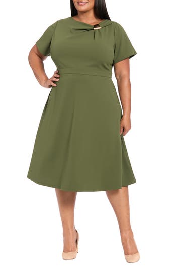 London Times Plus Size Fit And Flare Short Sleeve Dress In Green