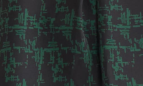 Kasper Pleated Shoulder Sleeveless Top In Green