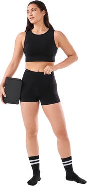 Tavi Hot Short