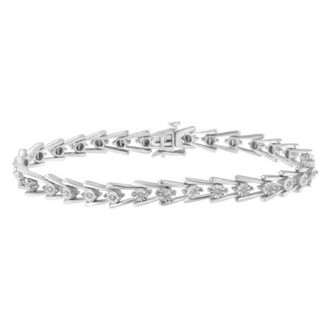 Silver 1/4 cttw Miracle Set Diamond Sleek and Open "V"Bracelet