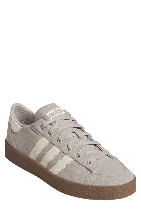 Gender Inclusive Jump Hook Low Top Sneaker