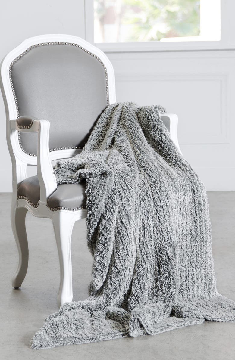 Little Giraffe Giraffe at Home Luxe<sup>™</sup> Knit Throw Blanket, Alternate, color, Fog