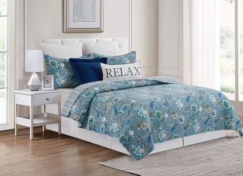 Morrison Cotton Floral Jacobean Quilt Set  - Reversible and Machine Washable