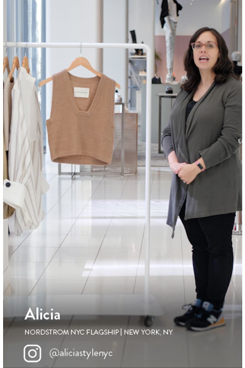Wione Wool Sweater Vest video