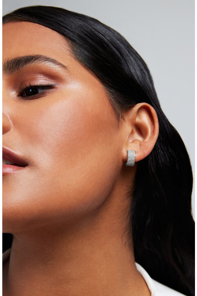 Petit Pavé Thick Huggie Hoop Earrings, Alternate, color, SILVER/ TOPAZ