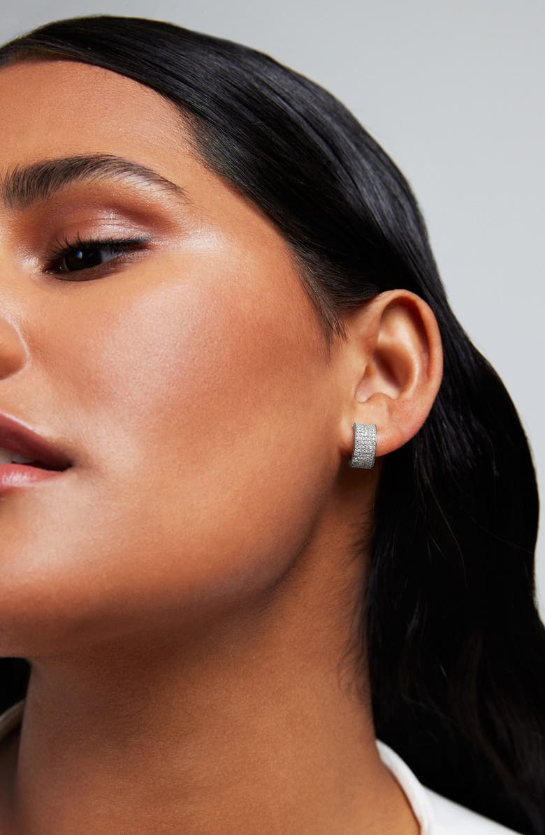 Dean Davidson Petit Pavé Thick Huggie Hoop Earrings, Alternate, color, Silver/ Topaz