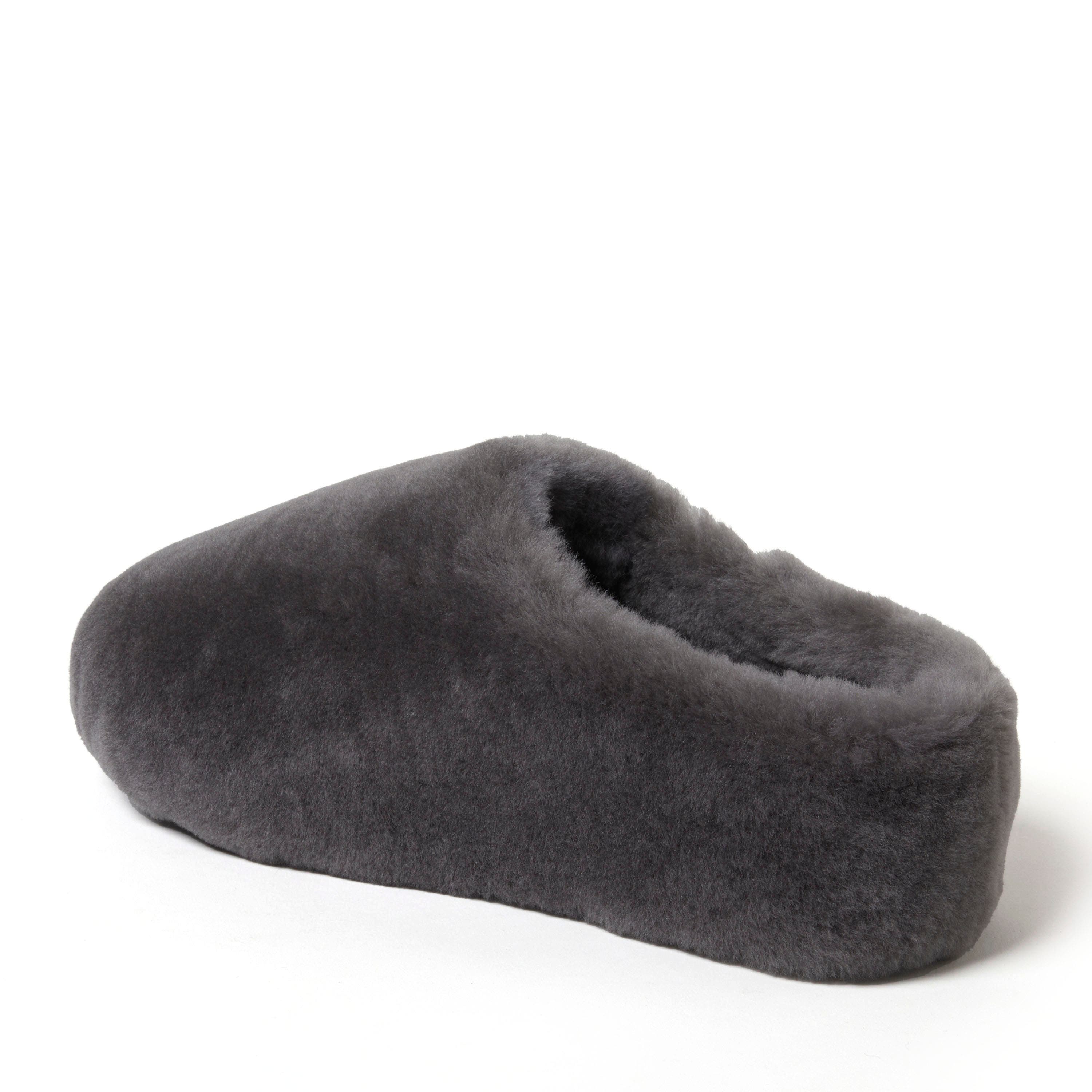 DEARFOAMS Fireside Maryboro Genuine Shearling Platform Fuzzy Clog Slipper, Alternate, color, Grey