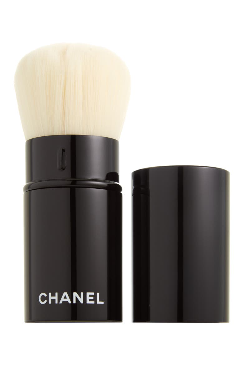 LES PINCEAUX DE CHANEL RETRACTABLE KABUKI BRUSH N°108, Main, color, NO COLOR