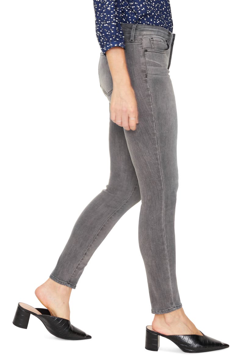 AMi Stretch Skinny Jeans, Alternate, color, TULLIE