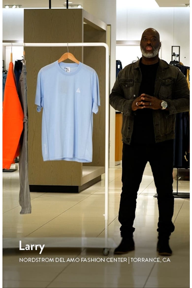Dri-FIT ADV Goat Rocks T-Shirt video