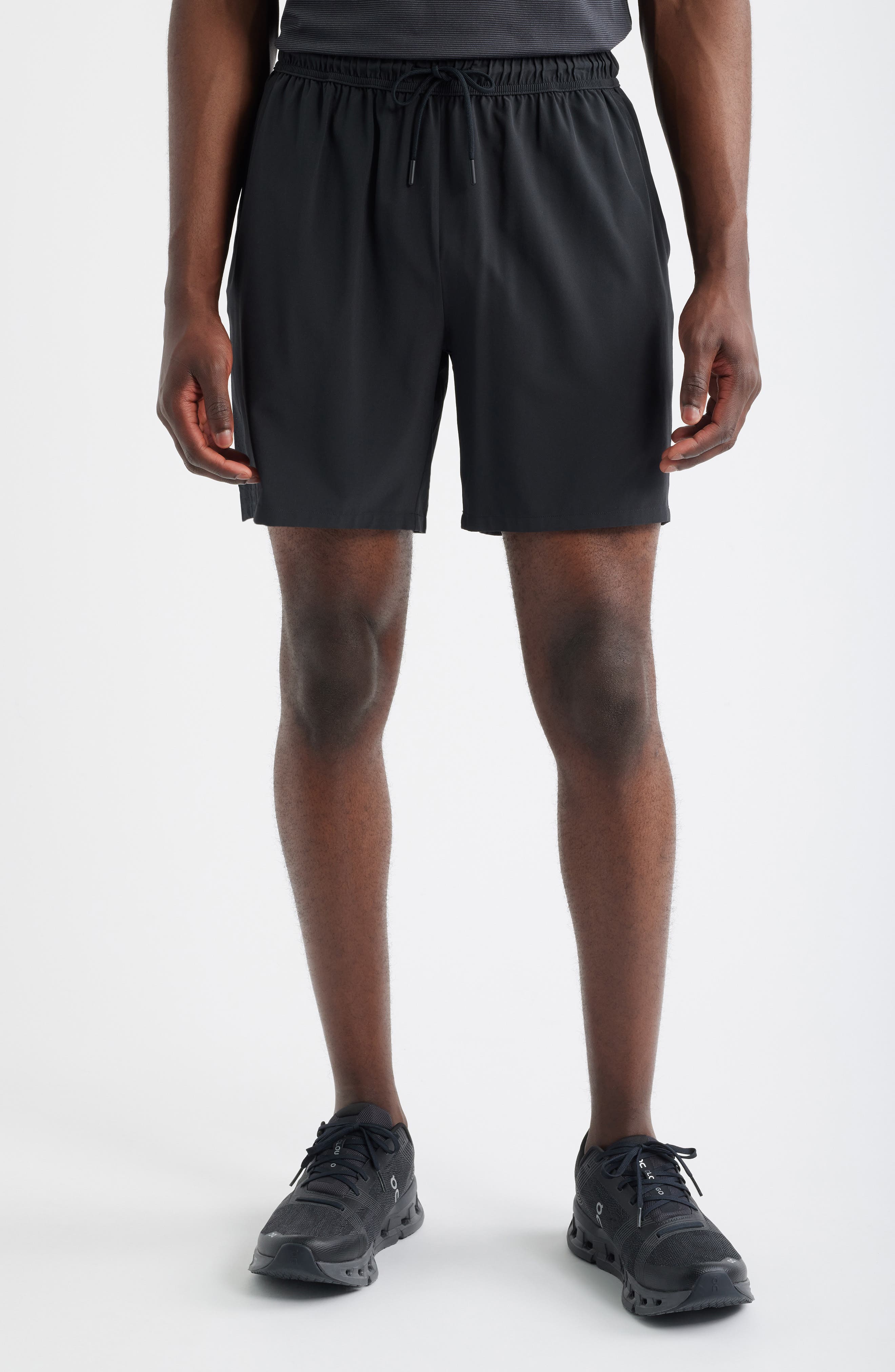Zella Zelstretch 7-Inch Perforated Shorts