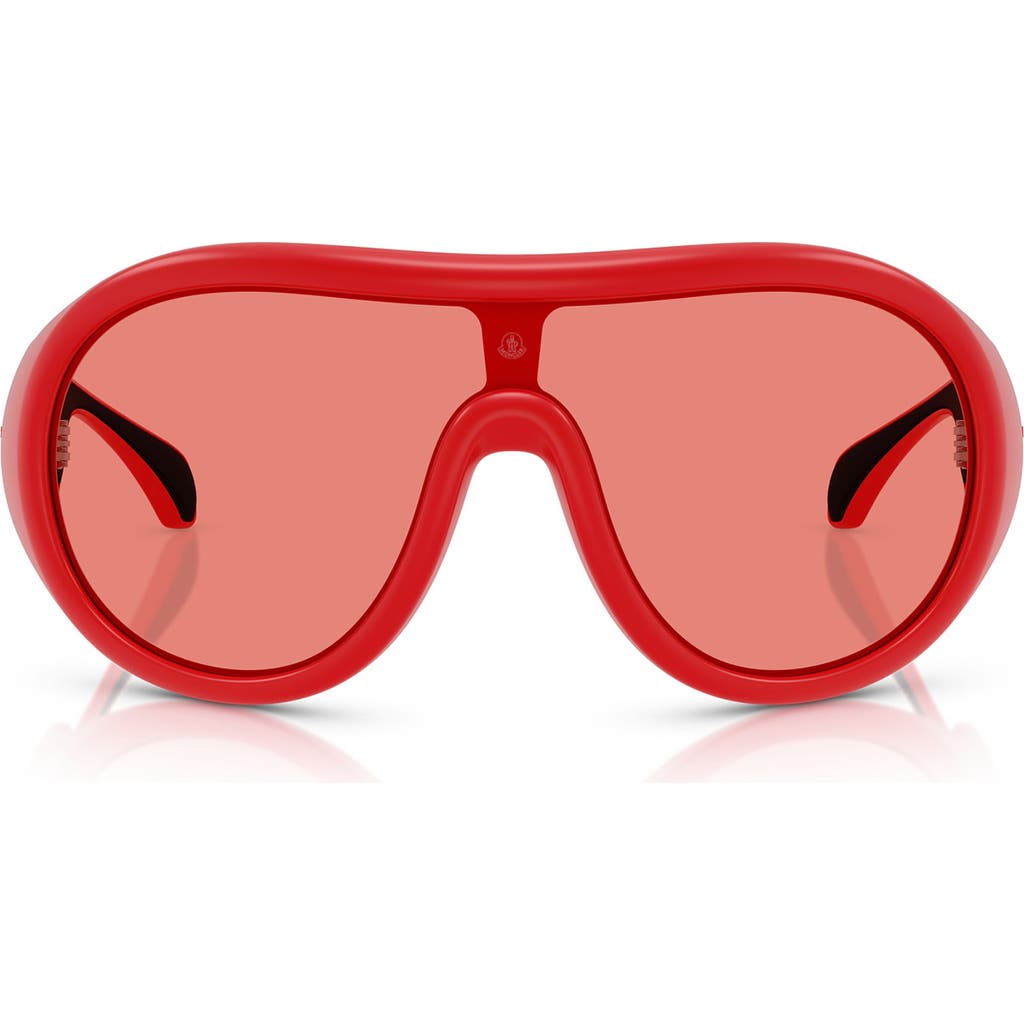 Moncler Cloche 135mm Polarized Pilot Shield Sunglasses In Matte Red