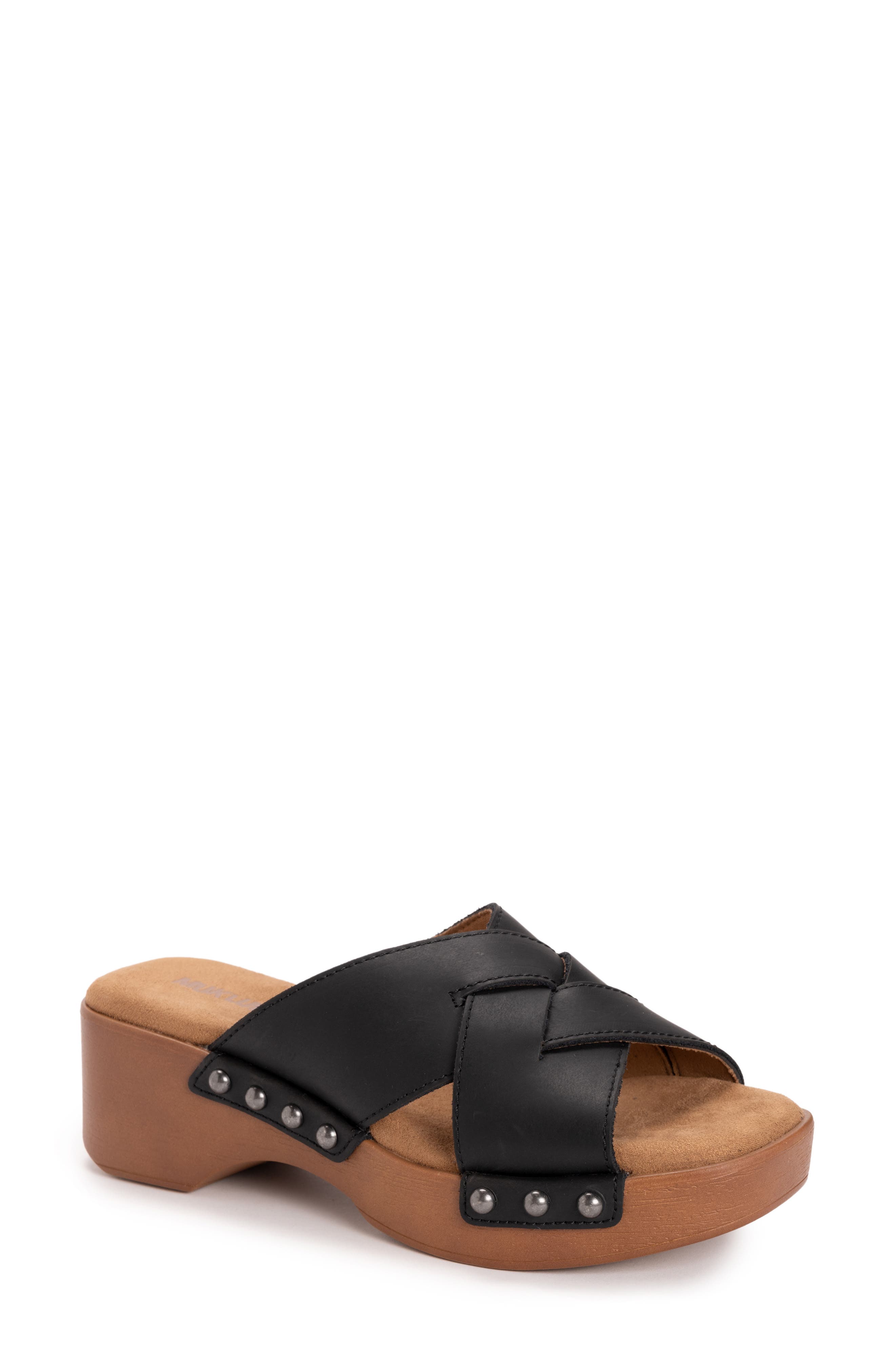MUK LUKS Cadence Wedge Sandal