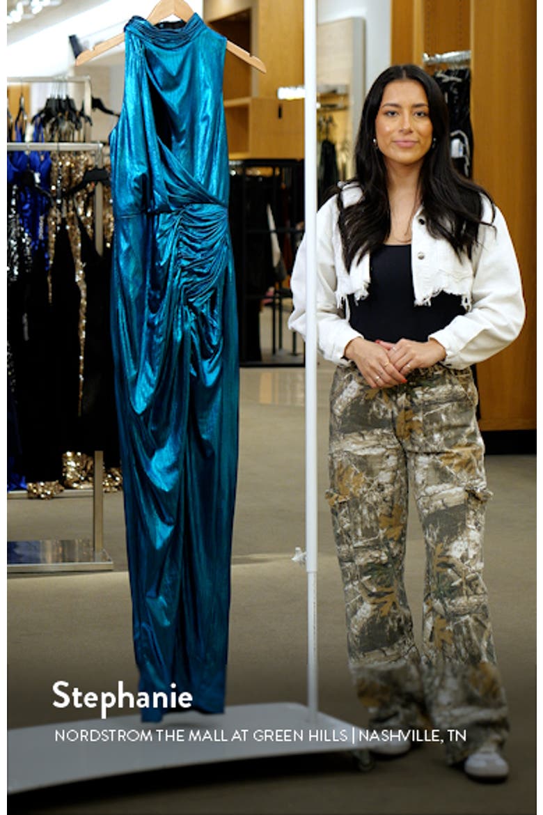 High Neck Sleeveless Gown video