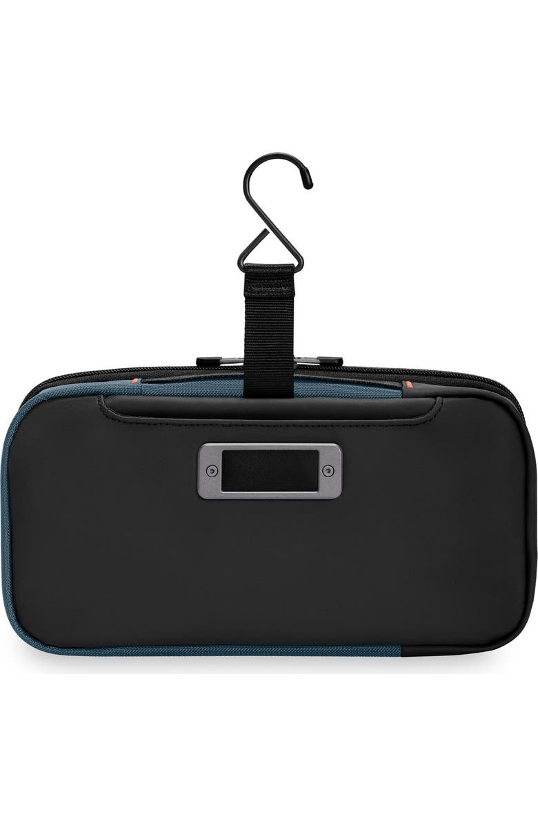 Briggs
Riley ZDX Hanging Toiletry Bag, Alternate, color, Ocean