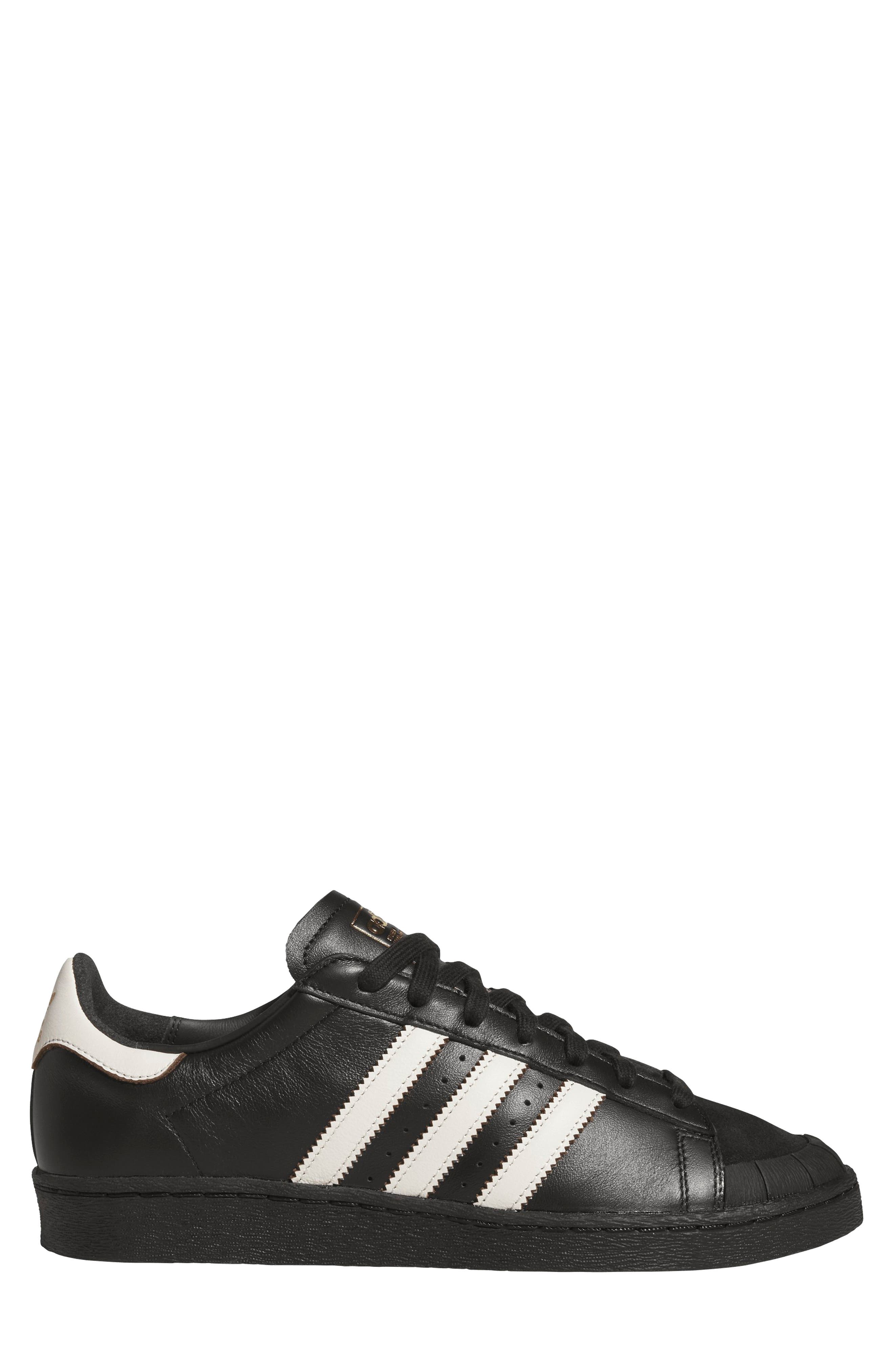 adidas Gender Inclusive Jabbar Half Shell OG Sneaker, Alternate, color, Black/ Off White/ Gold Met