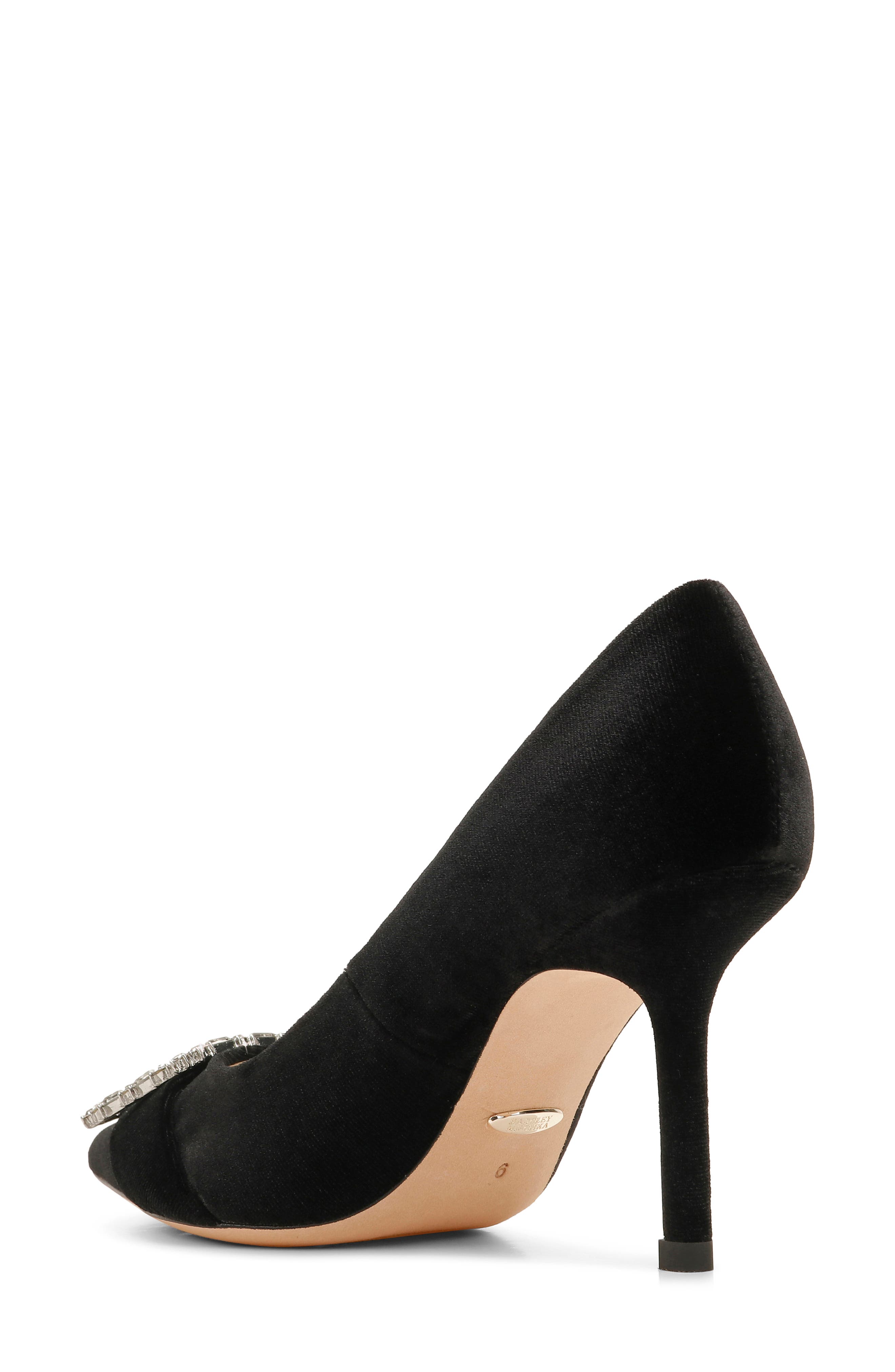 badgley mischka devi pointed toe pump