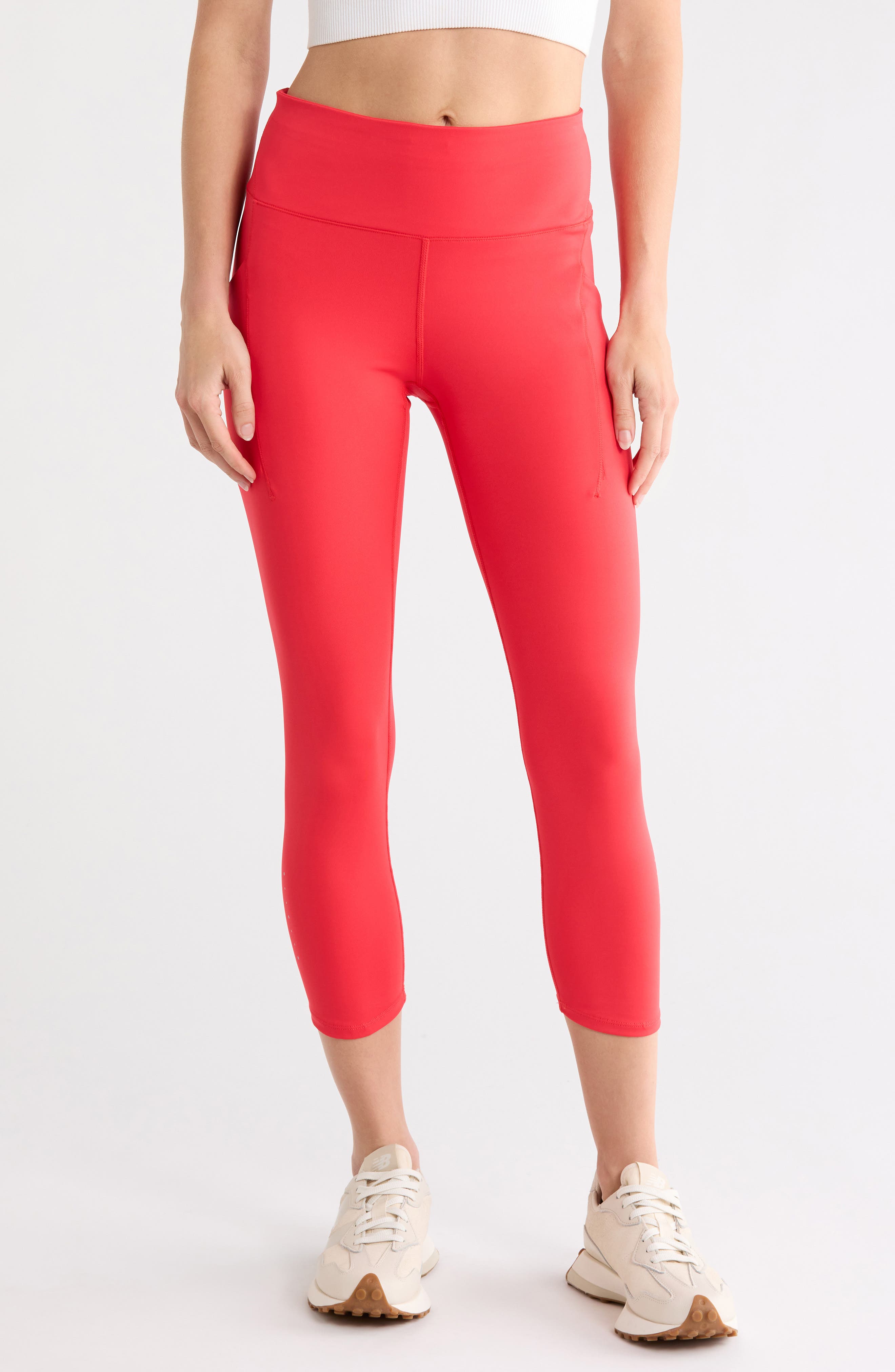 Curved Capri Leggings