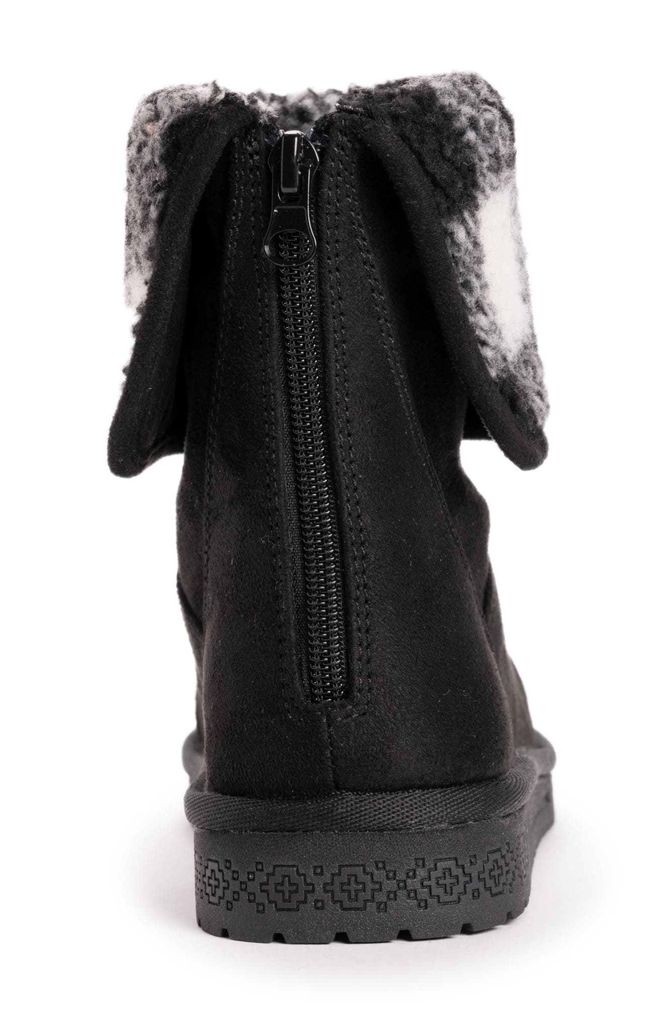 MUK LUKS Clover Faux Shearling Boot, Alternate, color, Black