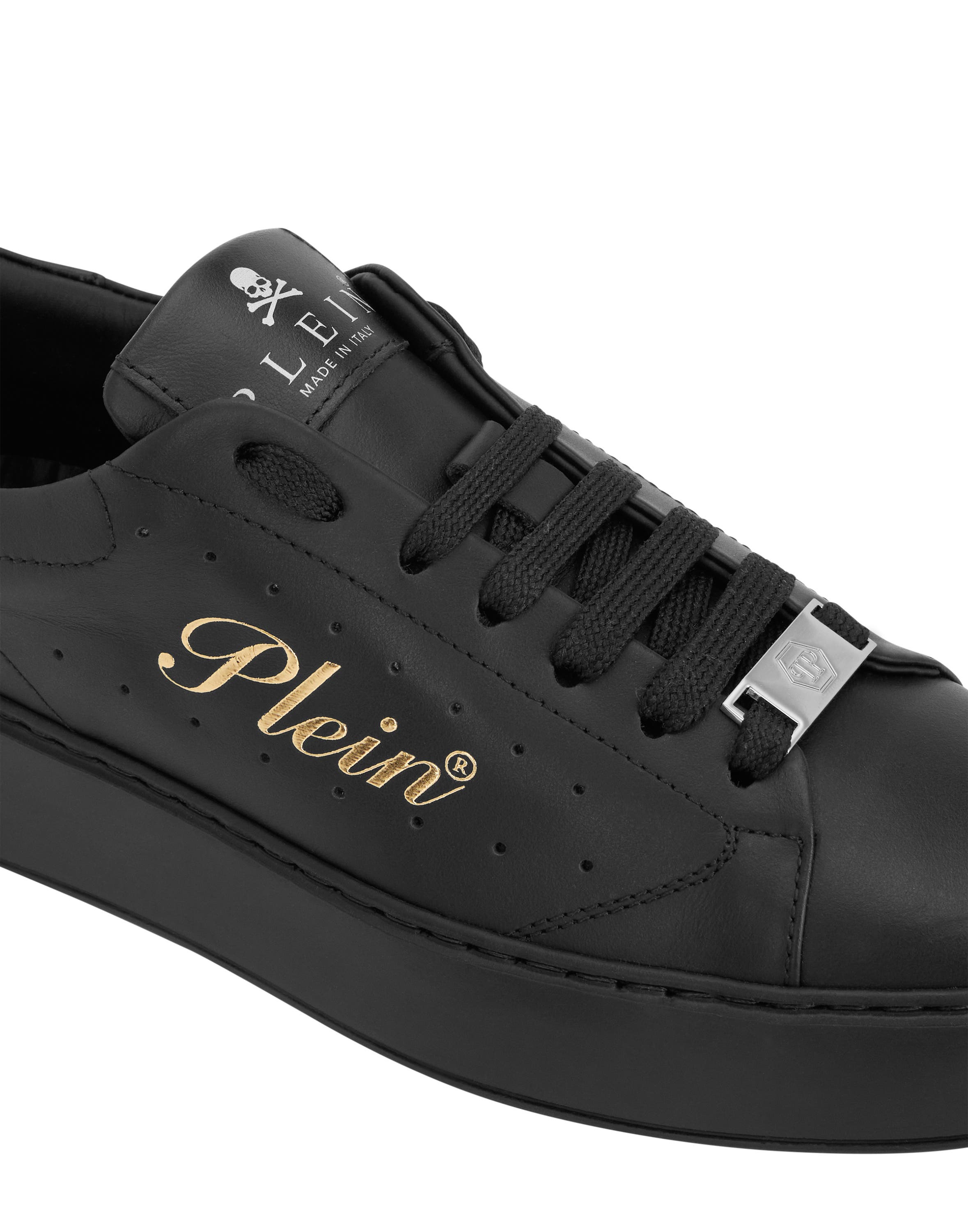 Lo-Top Sneakers Signature Unisex, Alternate, color, black