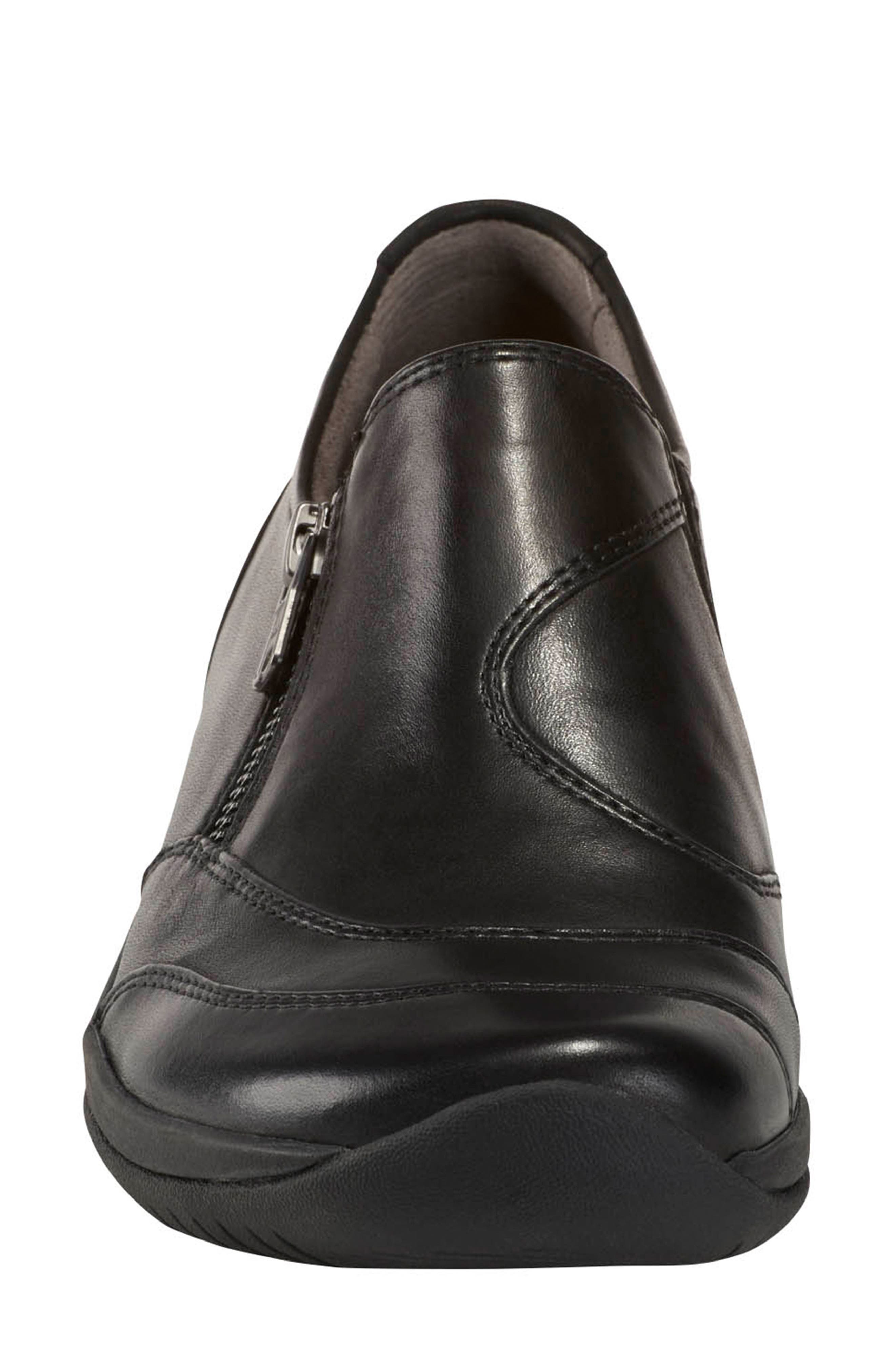 Earth<sup>®</sup> Earth? Kara Faraday Flat, Alternate, color, 