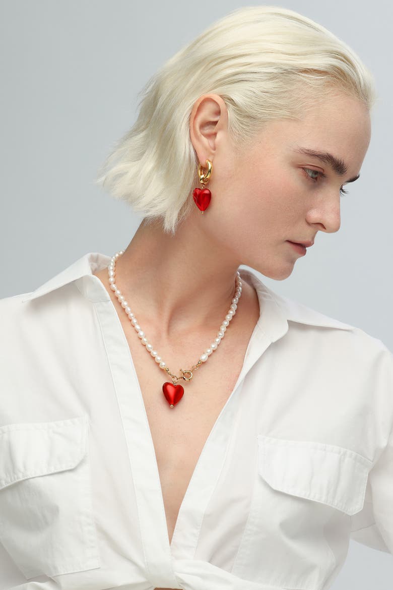 Esmée Peacock Green Murano Heart Pendant Pearl Necklace, Alternate, color, Red
