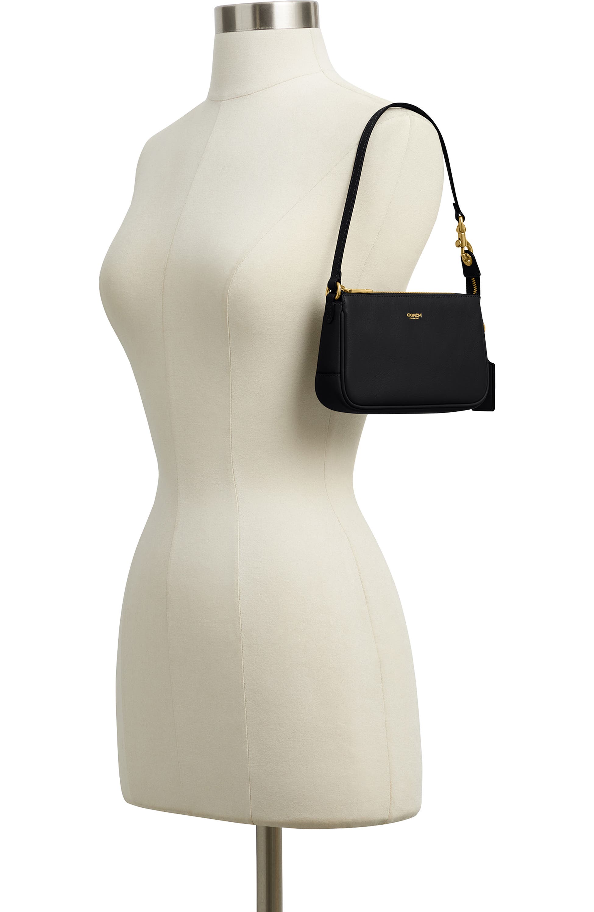 Plaza 18 Natural Grain Leather Shoulder Bag