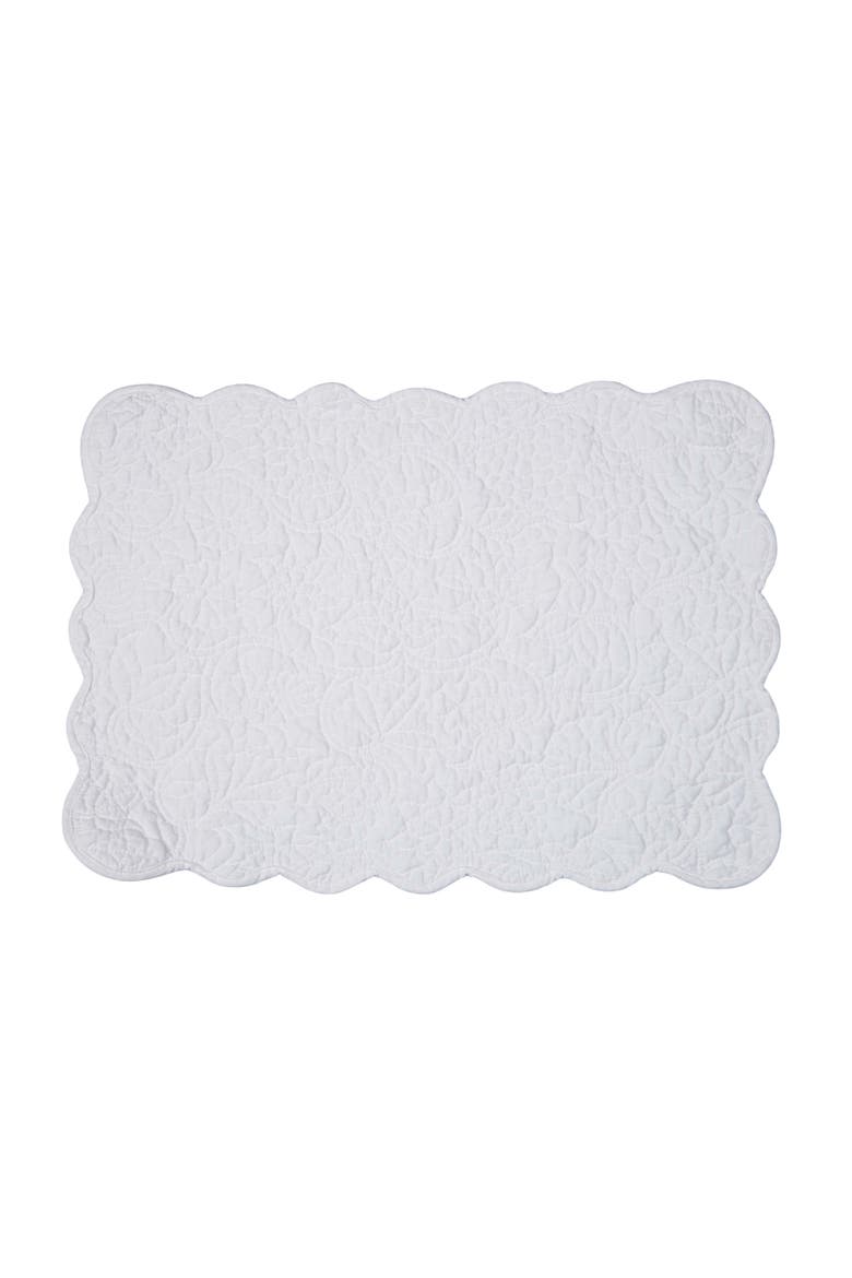 Christiana White Reversible Machine Washable Scallop Quilt Placemats Set of 6, Alternate, color, White