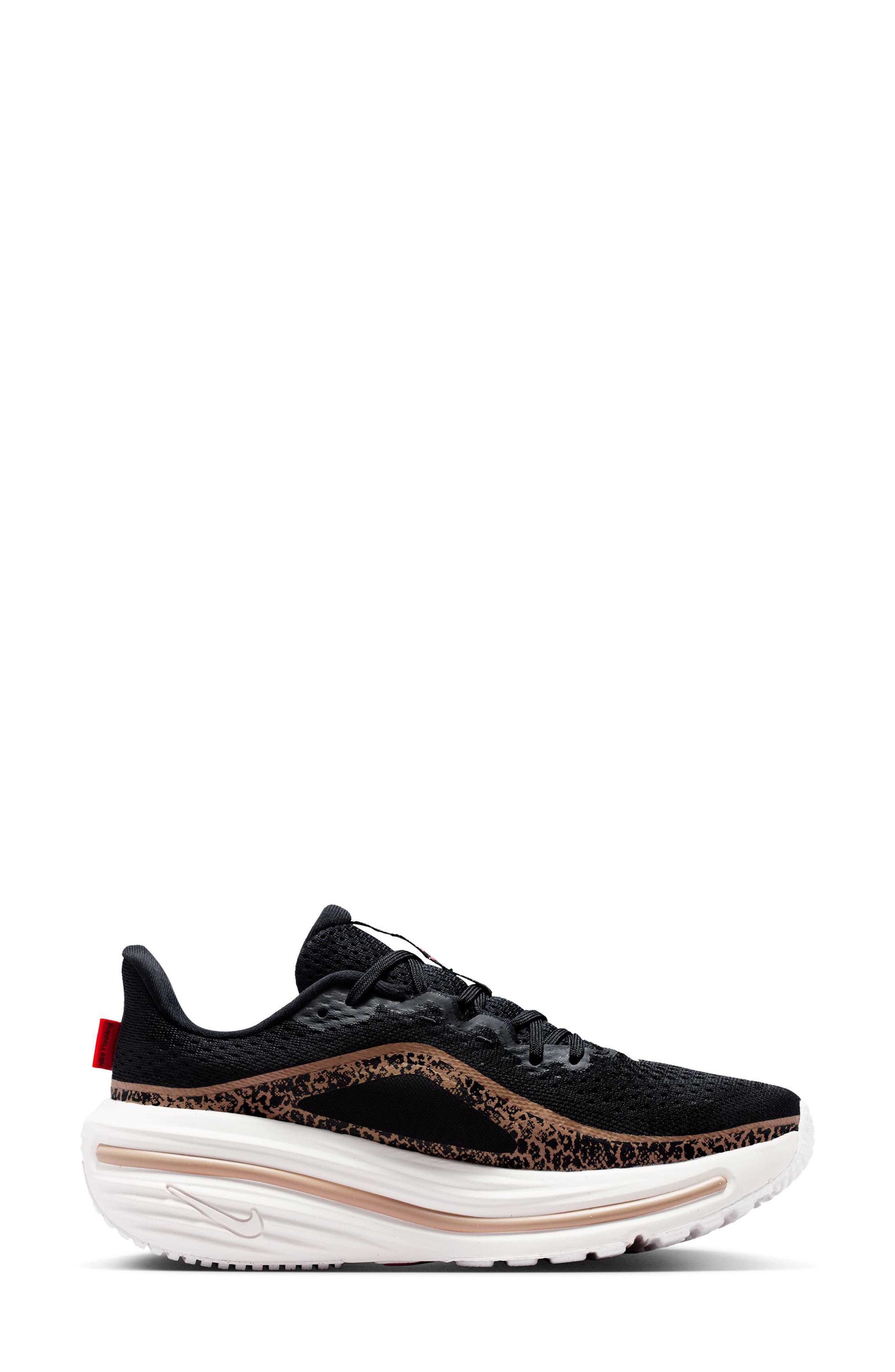 Air Winflo 12 Print Running Shoe, Alternate, color, BLACK/ SAIL/ KHAKI/ RED