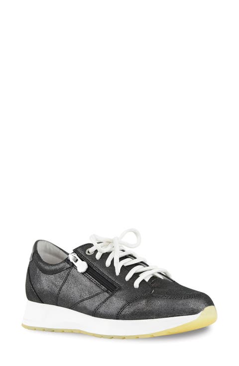 Sutton Sneaker (Women)