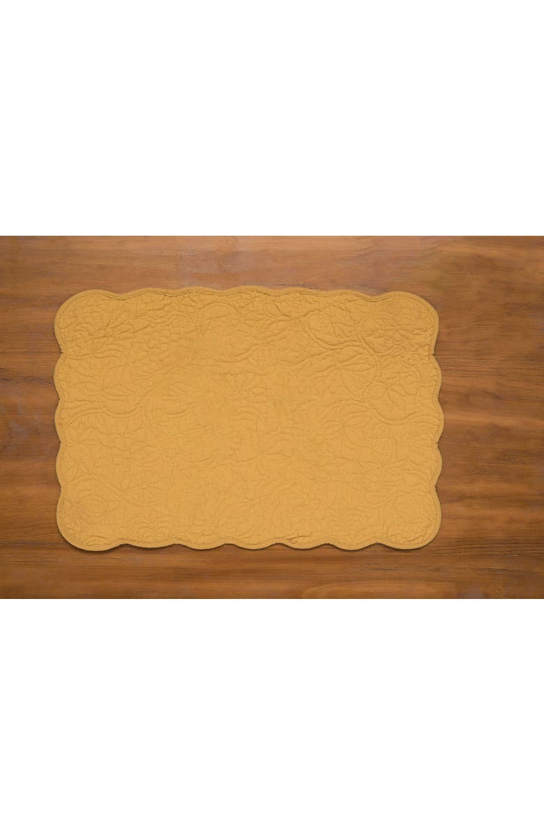 C&F Home Christiana Honey Reversible Machine Washable Scallop Quilt Placemats Set of 6, Alternate, color, Yellow
