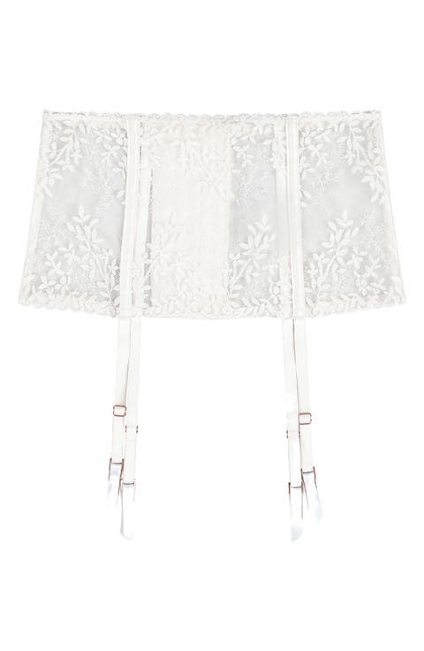 Amoureuse Lace Garter Belt