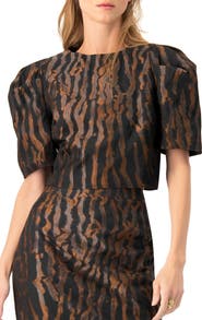 IVONNE Short Puff Sleeve Jacquard Blouse