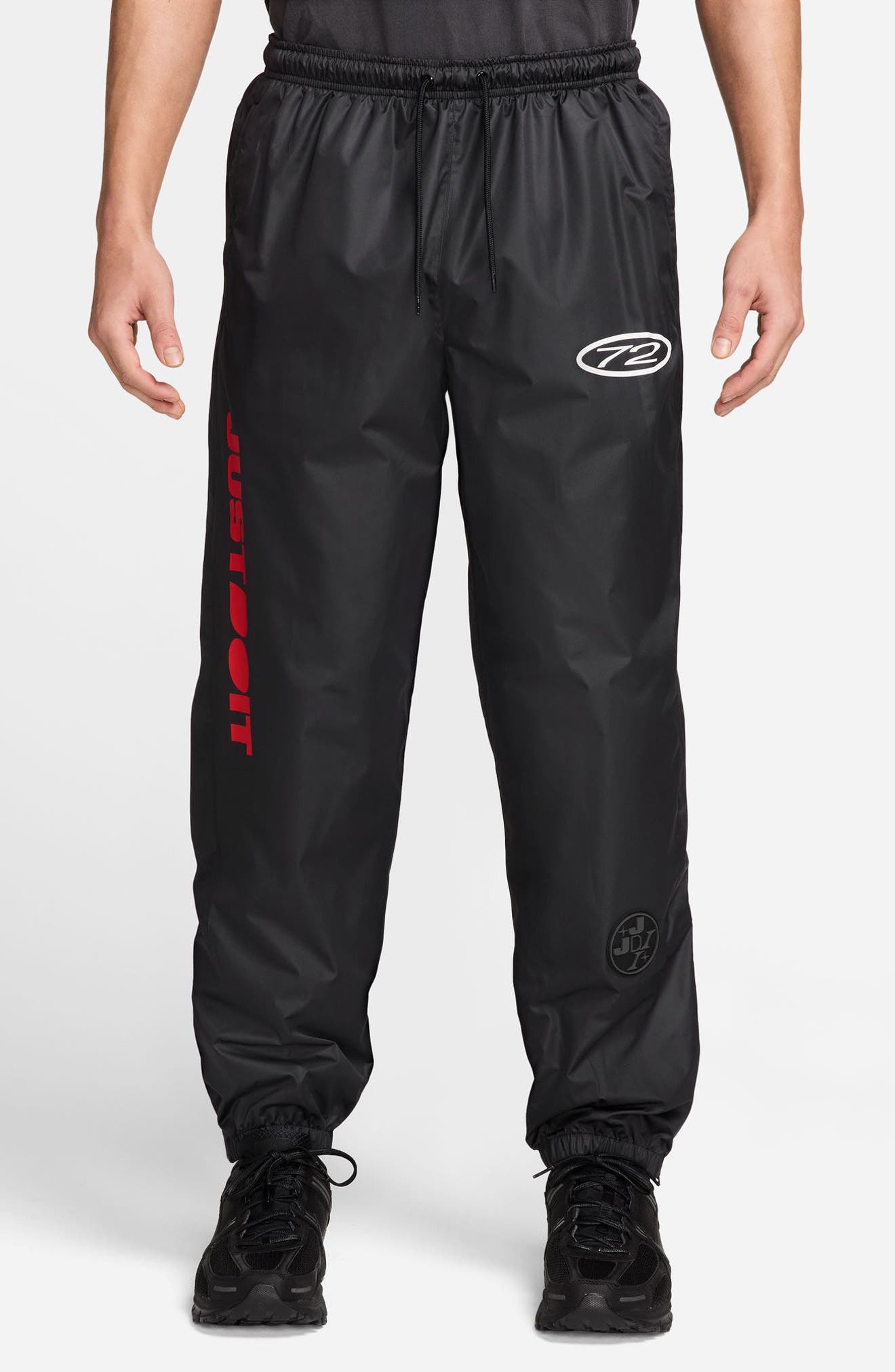 selected BLACK/ UNIVERSITY RED