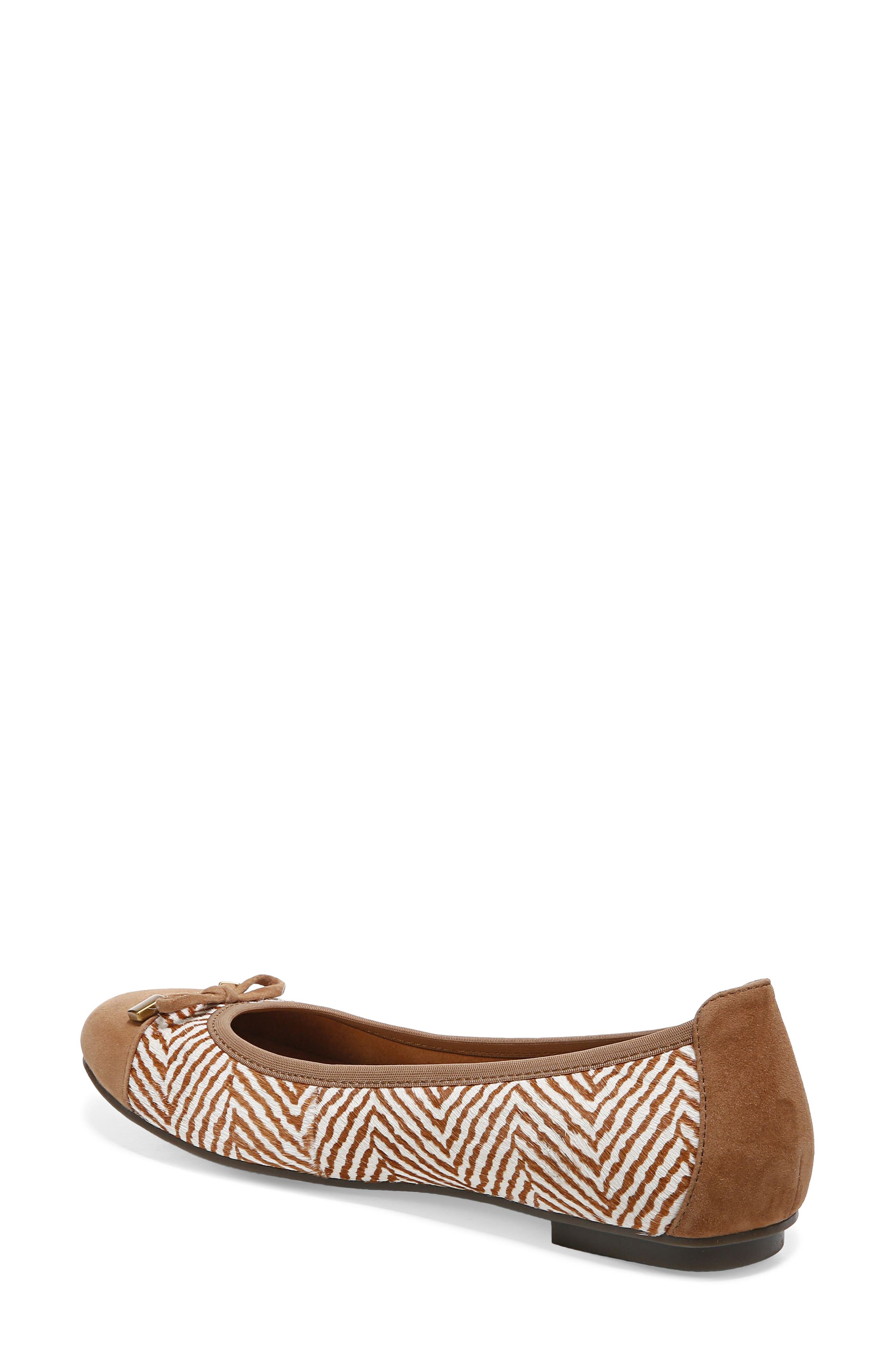 Minna Faux Calf Hair Flat, Alternate, color, TOFFEE/ CREAM