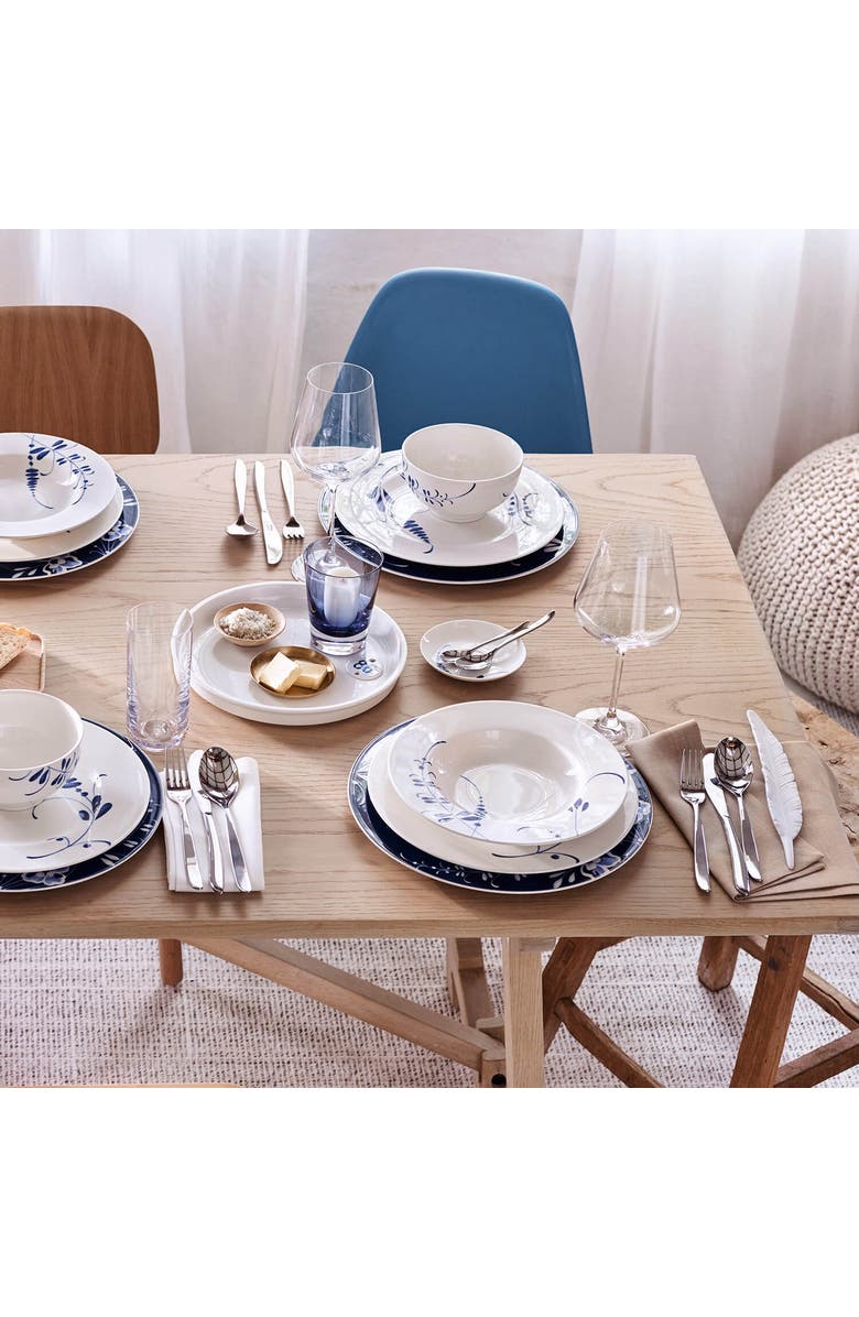 Villeroy & Boch La Divina Burgundy  Set of 4, Alternate, color, Clear