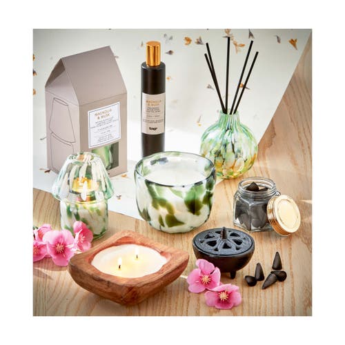 Tag Magnolia Musk Soy Candle In Green