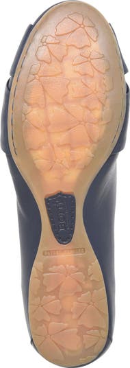 Lilly Twist Pointed Toe Flat